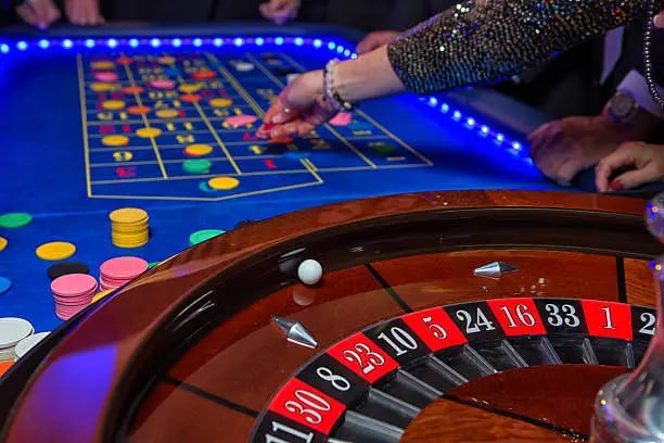 maxwin စလော့ ဂိမ်းများ Reel Spin ဖြင့် Jackpot ကျရောက်နေသောပုံ